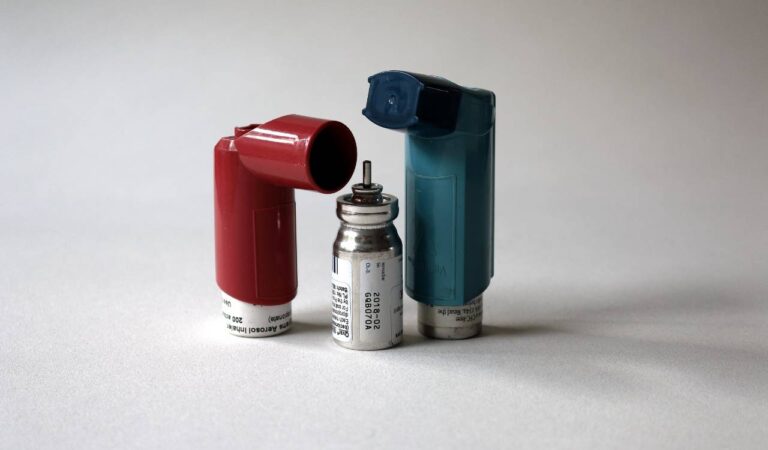 Bombinhas de asma e bronquite.